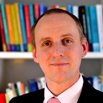 Dr. Peter Gerbrands